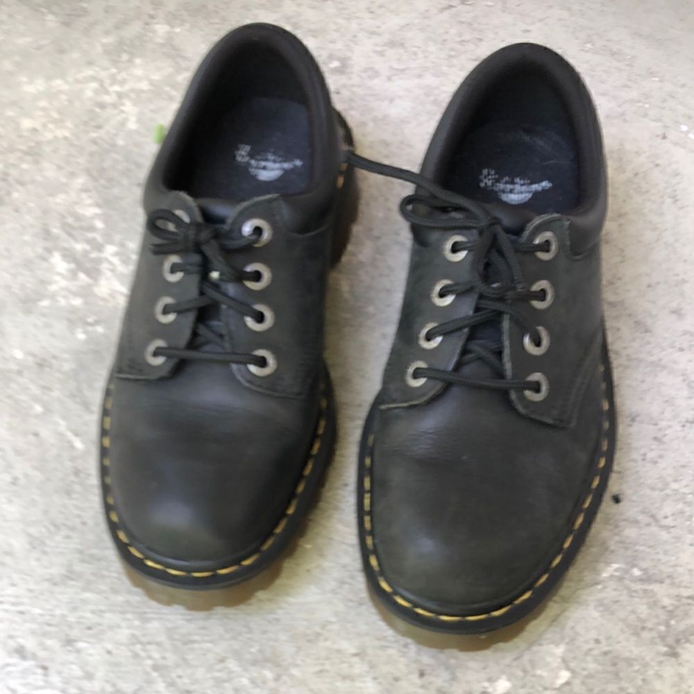 Dr Martens Graceland lace ups